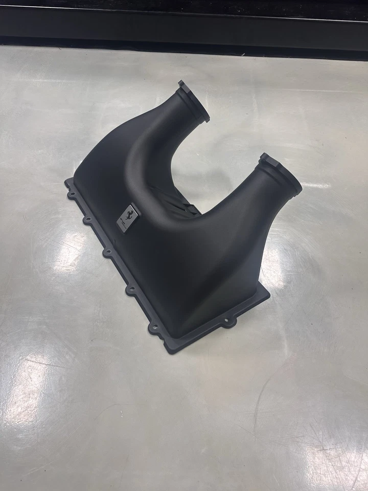 Cubierta de caja de aire Ferrari 458 Italia OEM. Para Ferrari 458 Italia 2009-2015. Foto 3 de 4