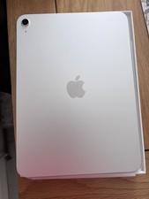 iPad Wi-fi  (A16) 10.86”128Gb Silver Colour 2015 (New) Opened But Unused