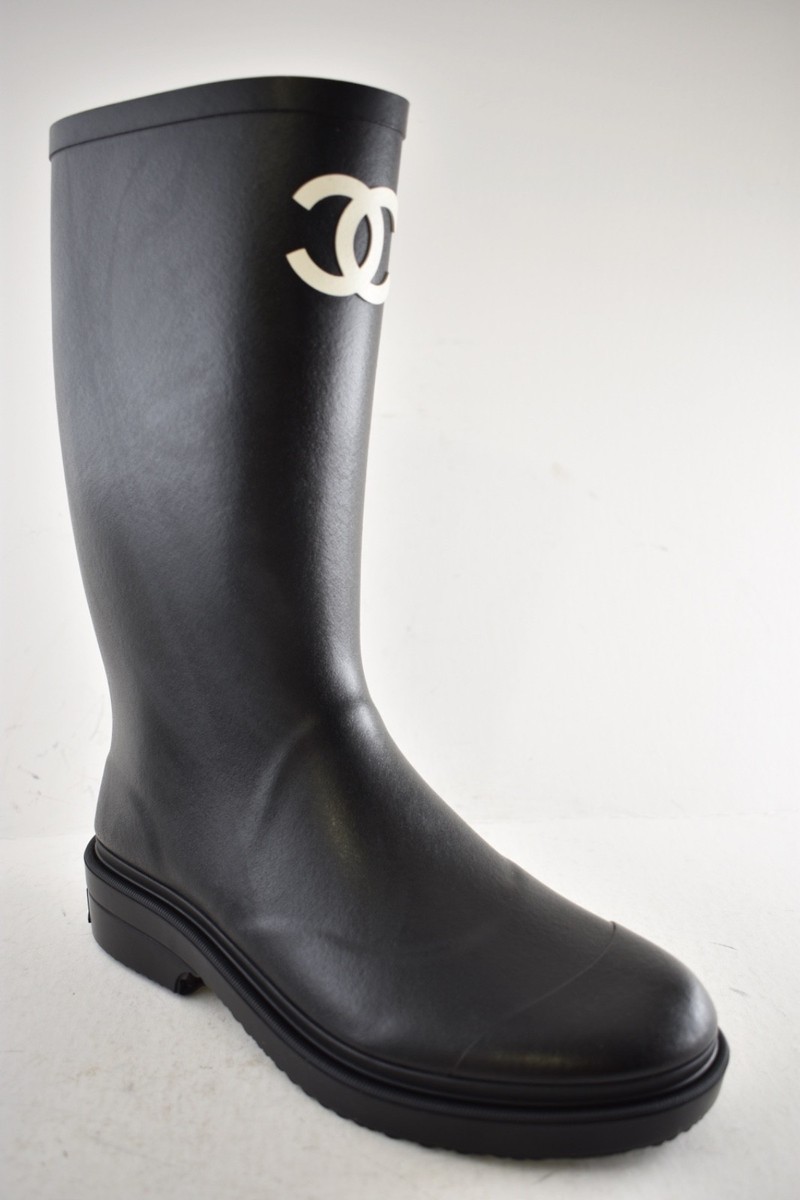 Chanel 22A Black White Caoutchouc CC Logo High Pull On Rubber Rain