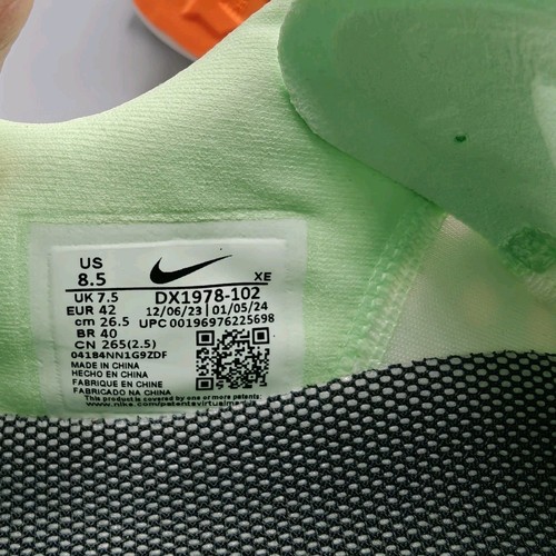 Nike Herren ZoomX Ultrafly Trail weiß/dampfgrün DX1978-102 Größe 8,5 brandneu - Bild 9 von 9