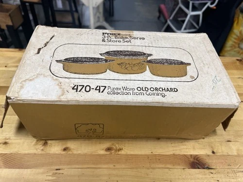 Vintage PYREX Old Orchard 3-Piece Serve & Store Set #470-47