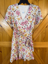 Sadie & Sage Cream Pink Floral Short Sleeve Faux Wrap Mini Dress Size Small (746