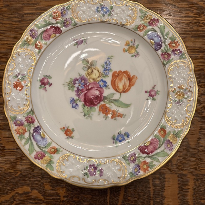 Schuman Bavaria Empress Dresden Flowers”Orange Tulip” Gold Trim 7 3/4” Plate