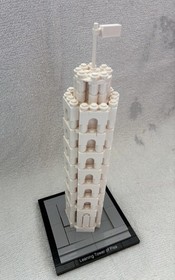 LEGO Architecture Leaning Tower of Pisa 21015 100% Complete 2013 (used)