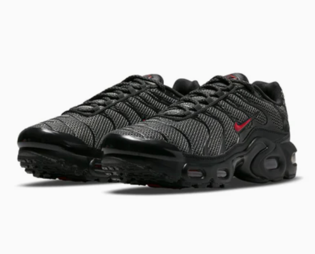 ナイキ エア マックス プラスnike BLACK/UNIVERSITY RED NIKE AIR MAX PLUS BLACK/UNIVERSITY RED（ナイキ エア マックス