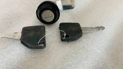 3DX JCB Motorhaube Haube Kopfstück Catch Hold Lock Schalter mit 2 Schlüsseln Set