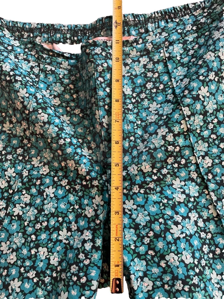 Pantalón Isaac Mizrahi Live 10 Petite verde azulado floral al tobillo Foto 4 de 4