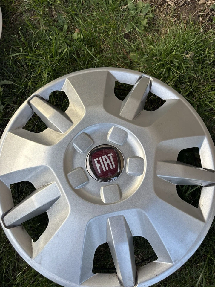 4x originale Fiat Radkappen – gebraucht, guter Zustand 15 Zoll 1374086080 - Bild 2 von 4