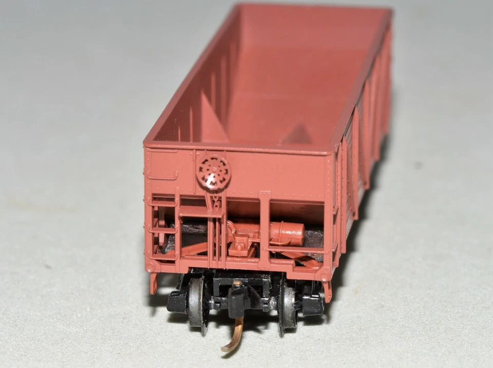 Kadee 57010 A.T.S.F. vintage escala N Tolva doble lateral compuesta 180793 - 33' Foto 3 de 4