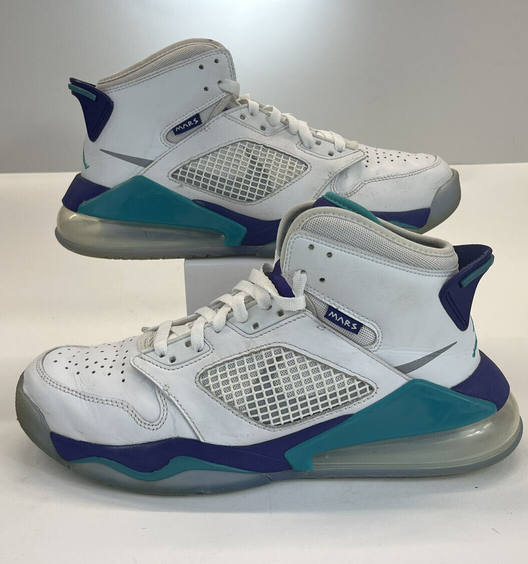 Rare Nike Air Jordan Mars 270 Mens Size 9 Grape Multi-Color Rare Nike Air Jordan Mars 270 Mens Size 9 Grape Multi-Color