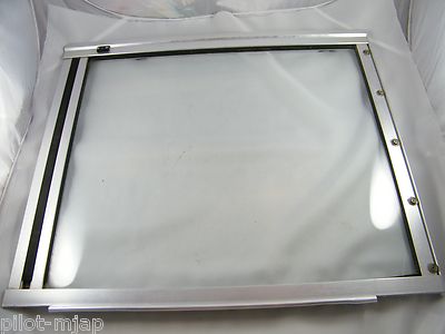 CENTER WALK THROUGH GLASS HINGED FOR 1983 BAYLINER 19' RUNABOUT  NO BOAT  
