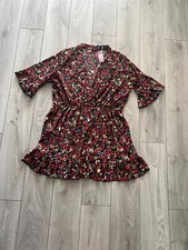 **SIZE 26 FLORAL WRAP STYLE DRESS FROM BOOHOO, ELASTIC-WAIST, BNWT (P1)**