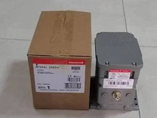 New Honeywell Modutrol Motor M7284C1000 M7284C-1000 1 year warranty 110V #A