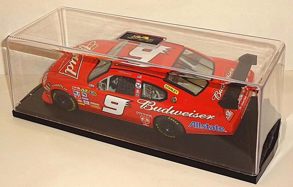 Winner's Circle 2008 Kasey Kahne No9 Budweiser Dodge Charger раскладушка 1:24 с чехлом - Изображение 3 из 4