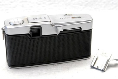 OLYMPUS PEN EP-5 ホワイト Olympus PEN E-P5 16.1MP Mirrorless Digital Camera - Black (Body