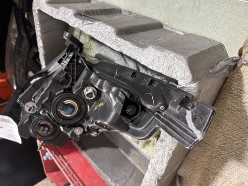Driver Left Headlight Halogen Fits 19-22 HR-V 908626