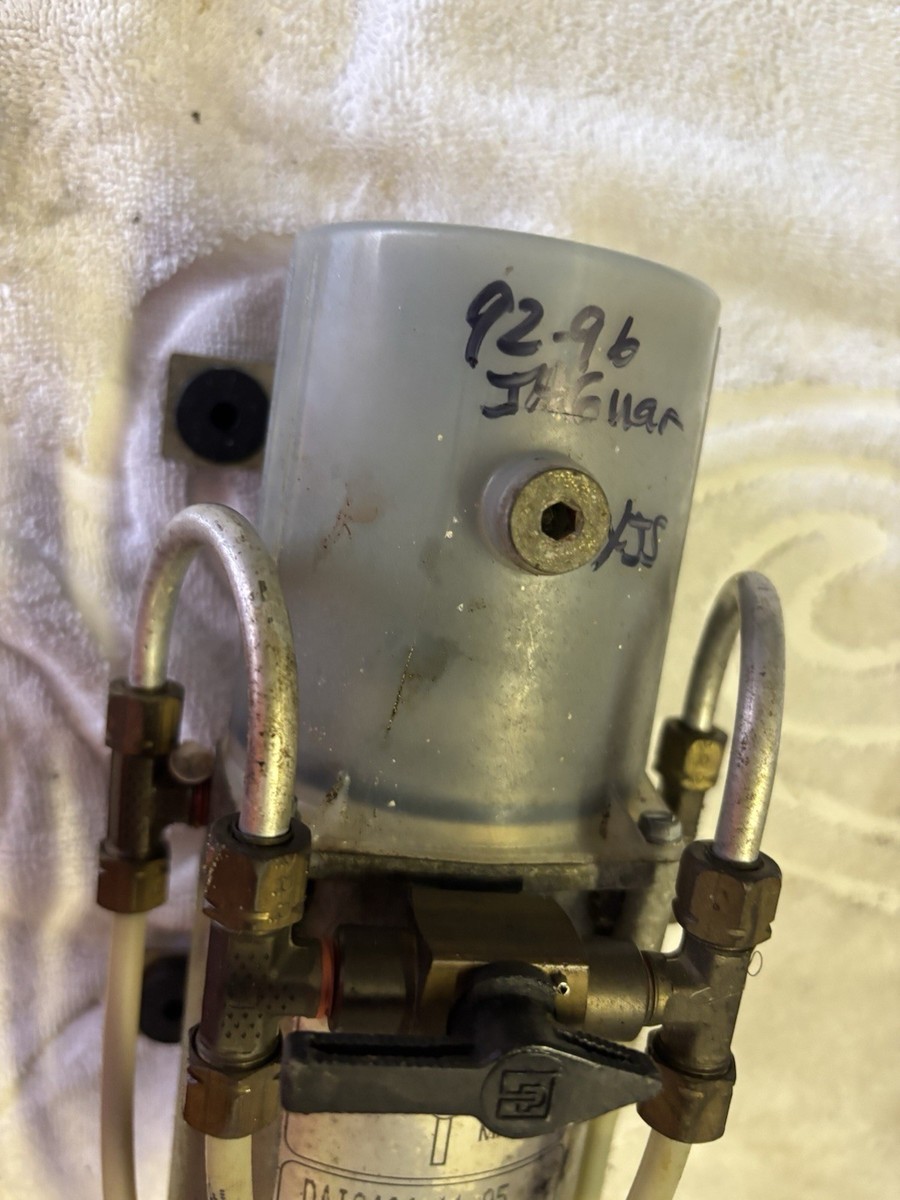 タッパーウェア  USED  ⑤ OEM NEW 5 Speed Automatic Transmission Gear Shifter Lever