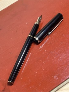 Sailor Fountain Pen Black M Nib TIGP (No Ink Inside) Used