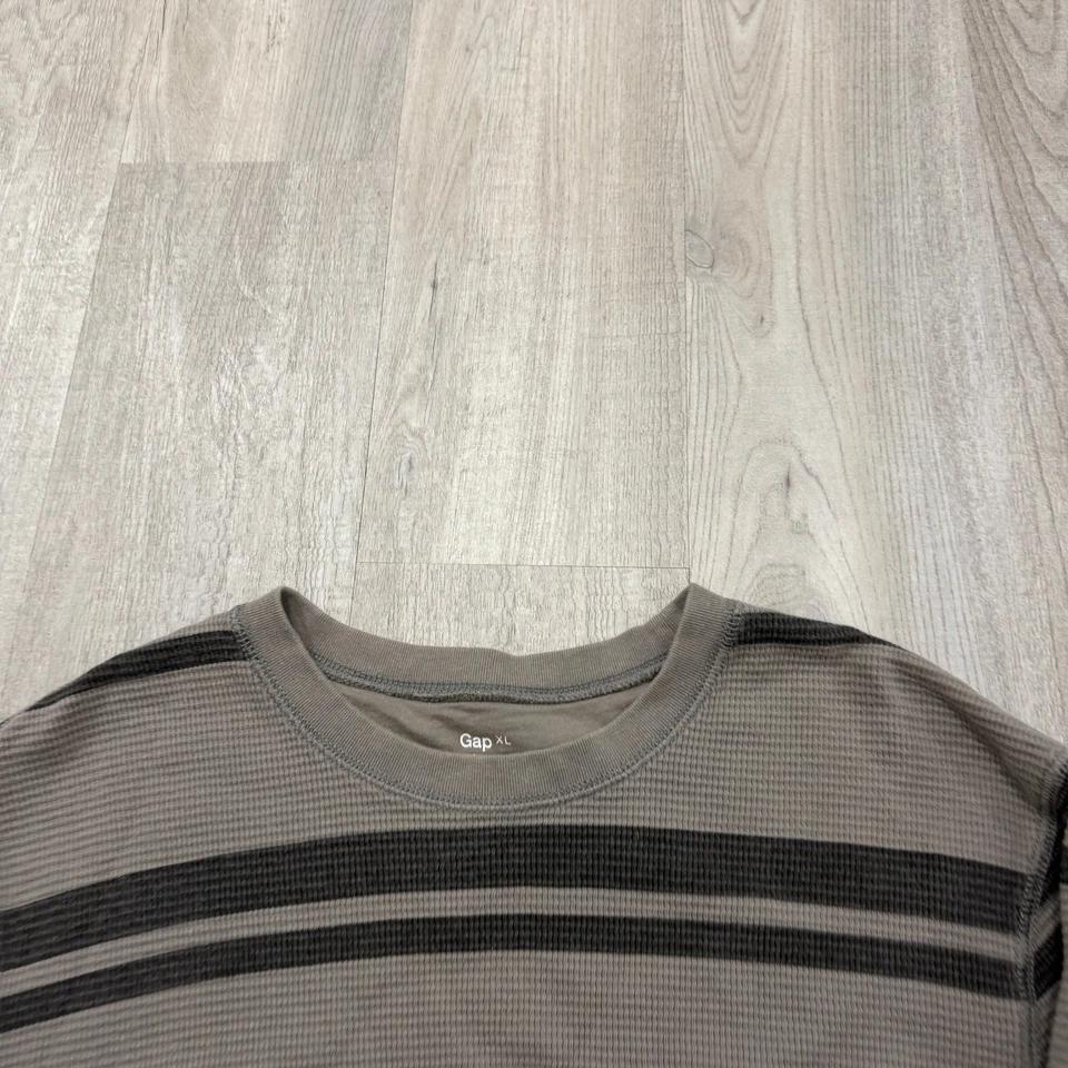 Camisa térmica a rayas vintage Gap para hombre extra grande gris negra tejida gofre y2k  Foto 3 de 4