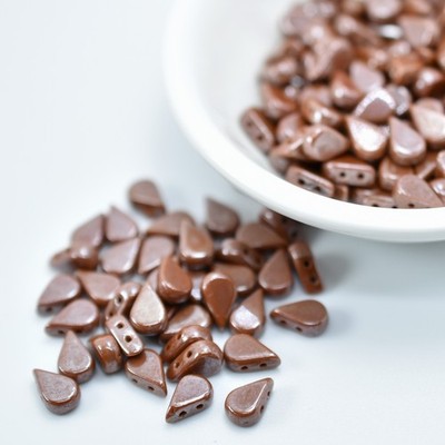 5x8mm Amos  par Puca  Two Hole Drop Shape (30 Beads) Opaque Choco Luster