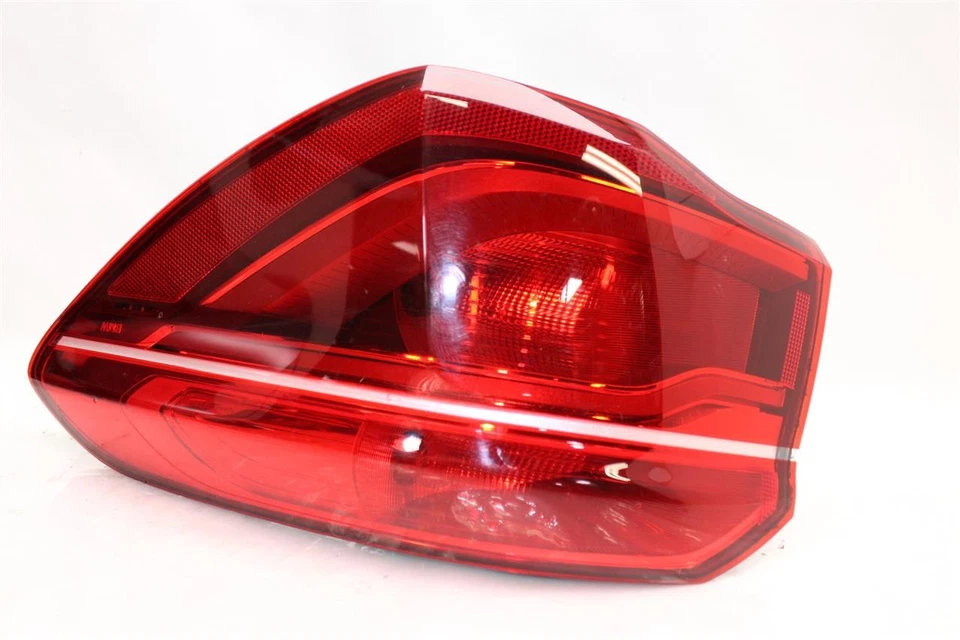 Used Right Tail Light Assembly fits: 2018 Bmw X1 quarter mounted incandescent Ri - Image 2 of 4