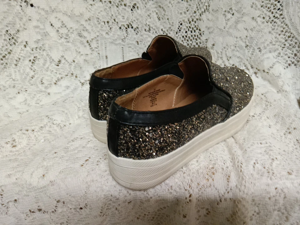 Women's Mossimmo Spark Tennis Slip On Shoes Sz 7 1/2 Gently Worn~Fun Gift~Read~ - Image 2 of 4