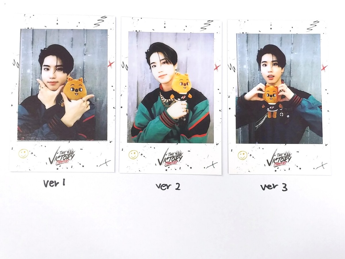 Stray Kids SKZOO the victory pop up store Polaroid photocard Felix