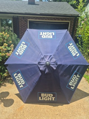 bud lite patio umbrella Used Bud Light Patio Umbrella Blue 7ft 6in Tall 6ft wide umbrella no base