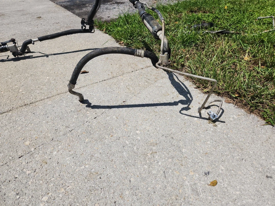 LEXUS 1993-1997 SC300 SC400 OEM AC AIR CONDITION HVAC LINES & CONDENSER COMPLETE - Image 2 of 4