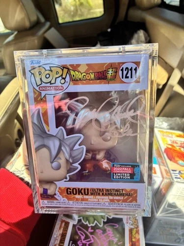 Funko Pop!  Dragonball Super #386 Goku (Ultra Instinct) Sean Schemmel Signed JSA