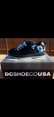 DC Shoes Court Graffik SE Black Low-Top Lace-Up Skate Shoes US 6.5 M
