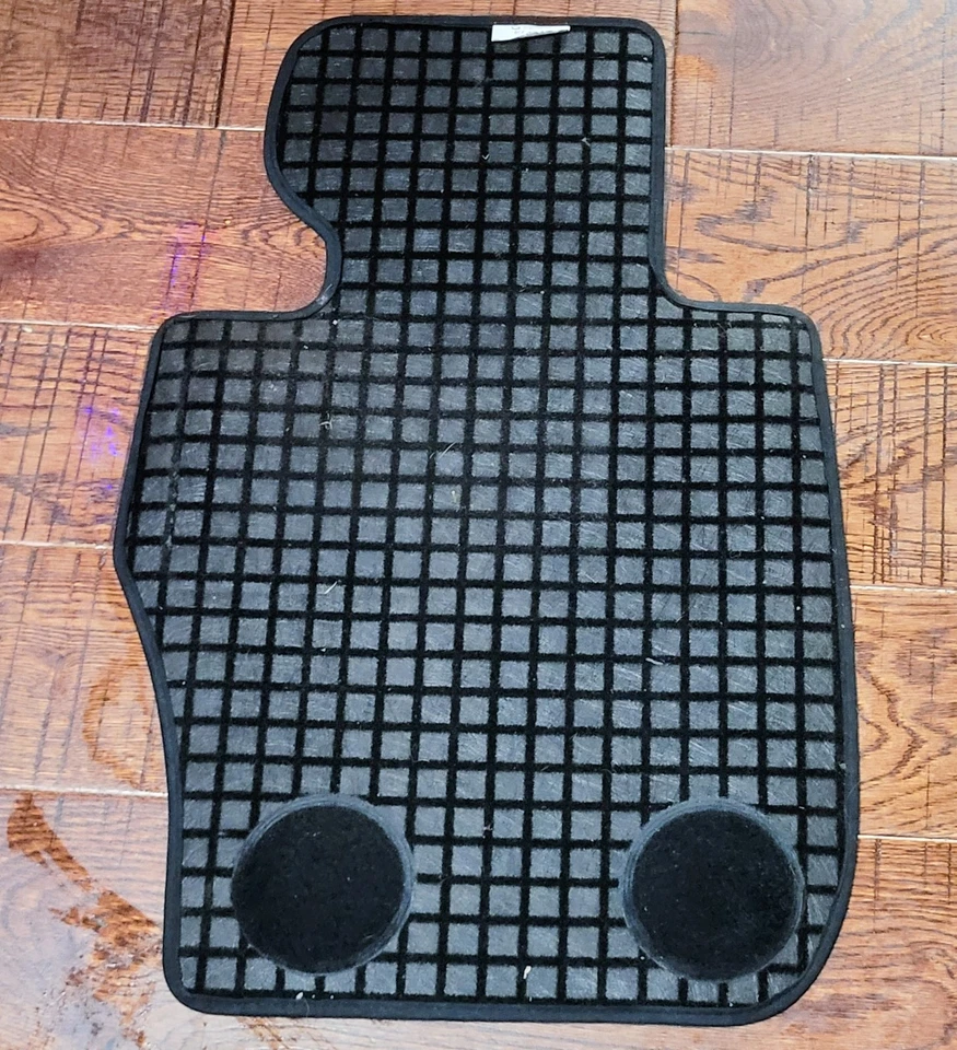 Alfombrillas negras BMW 325I 328I 330I 335I XI XI 2006-2011 sedán Foto 3 de 4