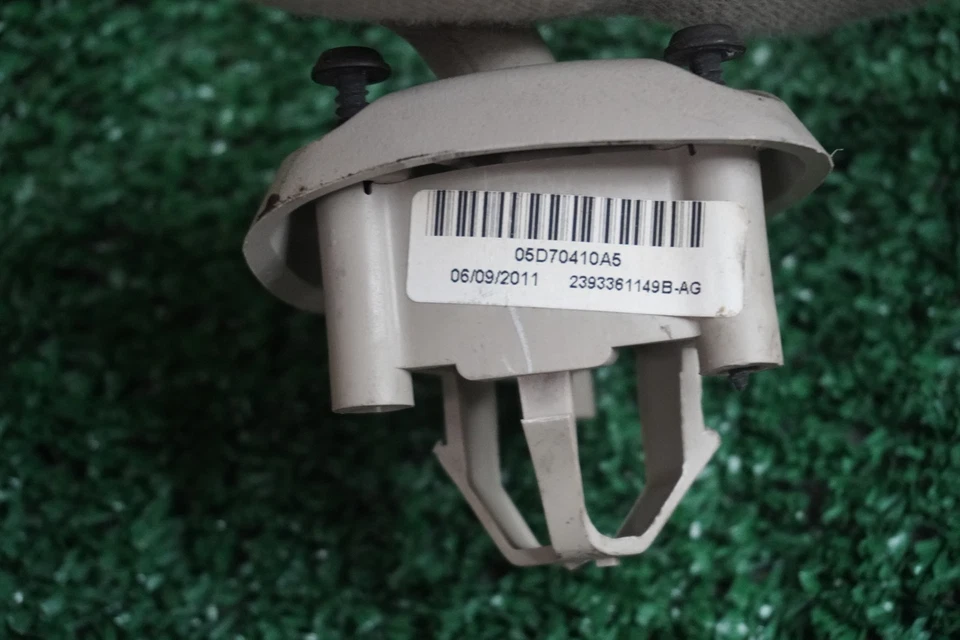 Chevrolet Express 1500 2011 lado del conductor izquierdo parasol OEM 1 pieza 05D90167A5 Foto 3 de 4