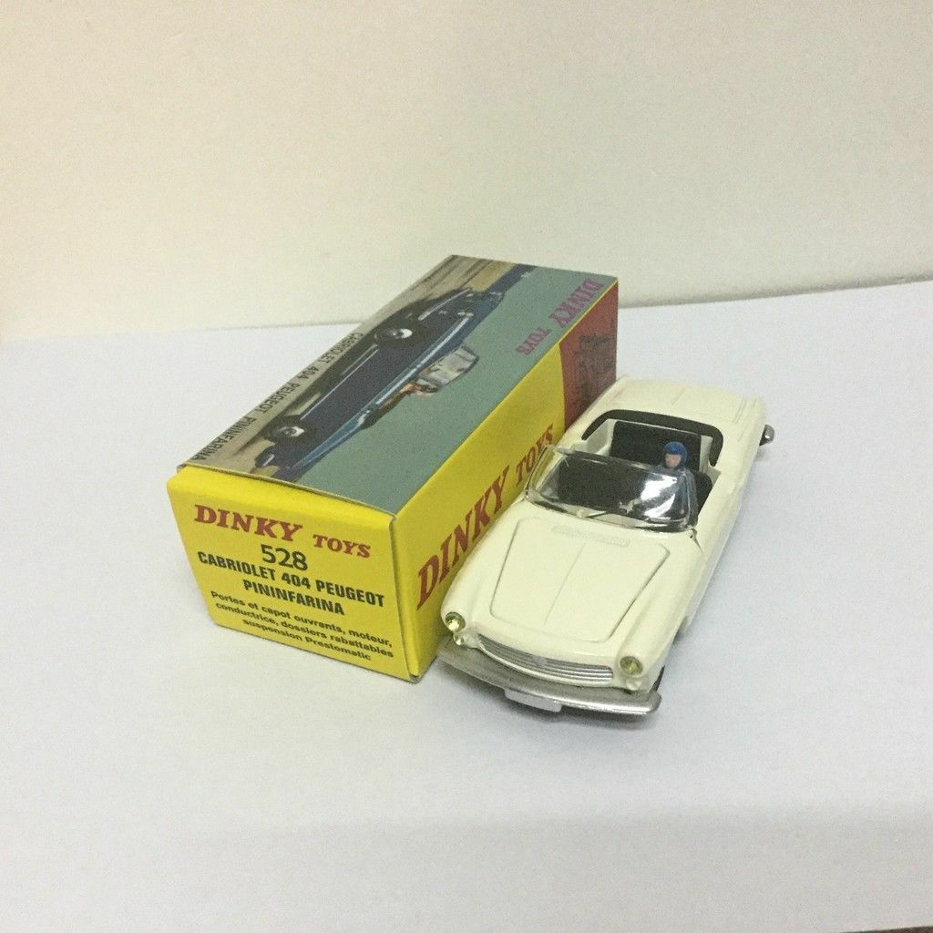 Dinky Toys 528 Peugeot 404 Cabriolet Pininfarina Blanc 1/43 Atlas 2267013
