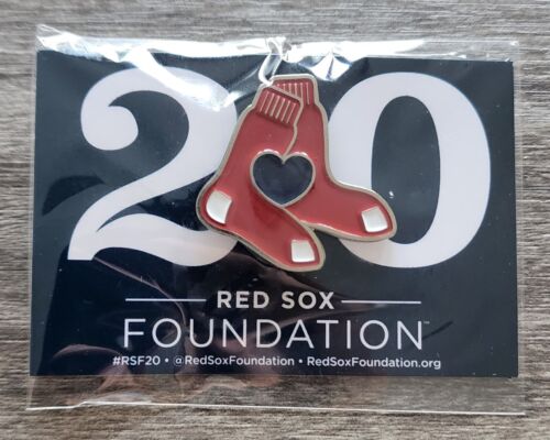 Fond de teint Boston Red Sox Heart Pinback Button Fenway Park 1,25" NEUF rare - Photo 1 sur 1