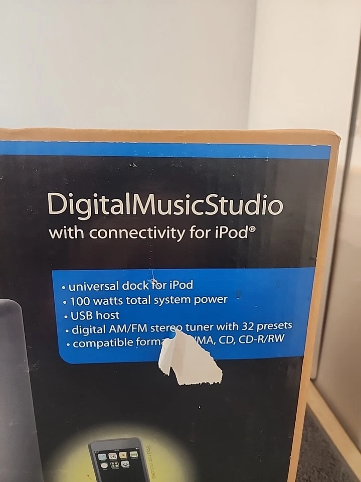 RCA RS2120i Five Disc Audio Player Radio Brand New - Image 2 of 4