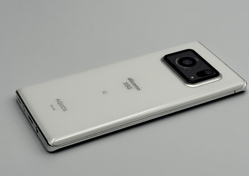 SHARP AQUOS R6 White | eBay