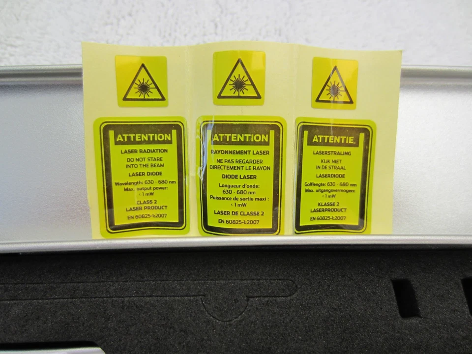 Laserpointer Rot mit 4 Funktionen Kuli, Kleine Lampe, Zeigestab und Laserpointer - Bild 2 von 4