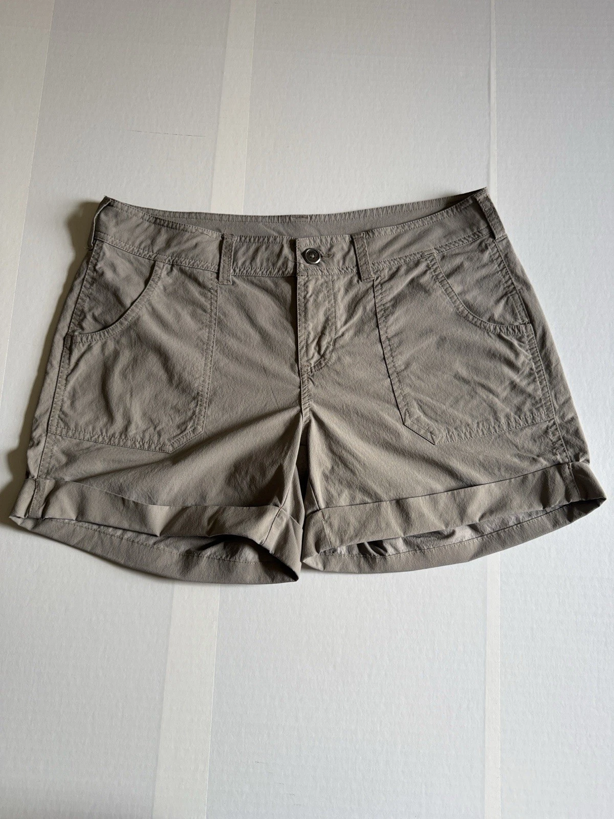 North Face Shorts Womens 8 Lightweight Outdoors Gray Cargo Pockets