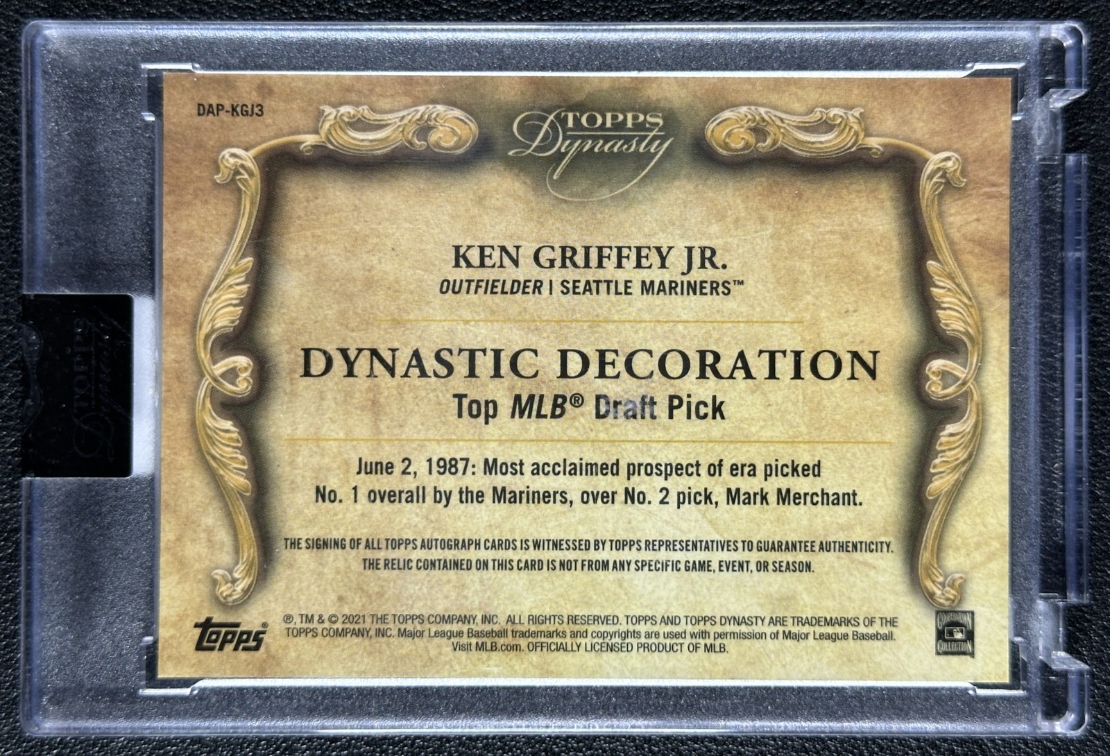 KEN GRIFFEY JR. 2021 TOPPS DYNASTY #DAP-KGJ3 GAME-USED PATCH AUTO 8/10 MARINERS view 2