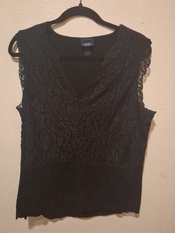 Day Trip Black Lace Tank Top Size XXL