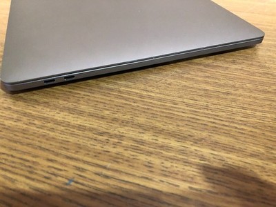 Apple Macbook Pro 2016 - 15inch - Touch Bar - Cycles 367 - Quad i7