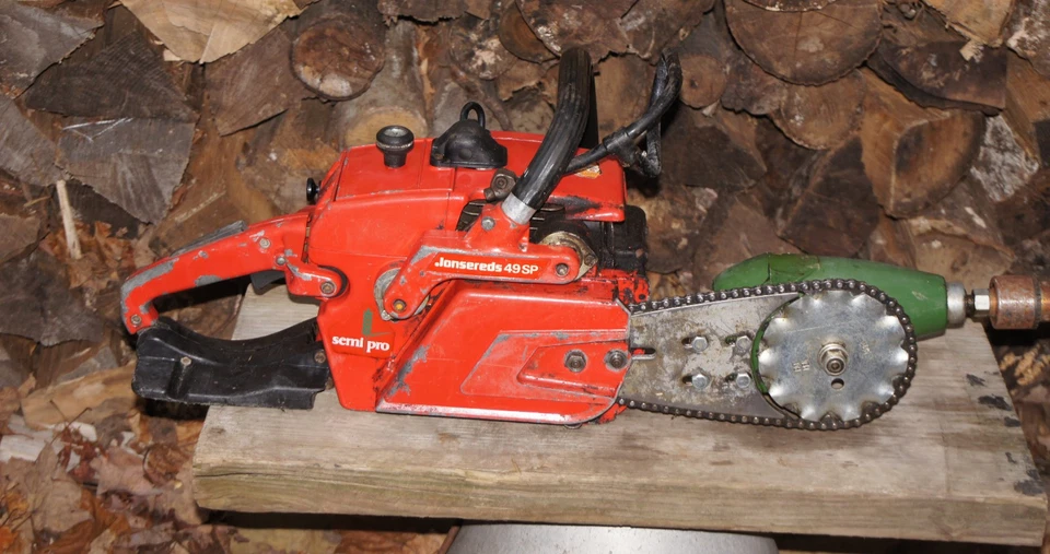 Jonsered 49SP con accesorio de taladro Atom raro, funciona en excelente estado, envío rápido Foto 4 de 4