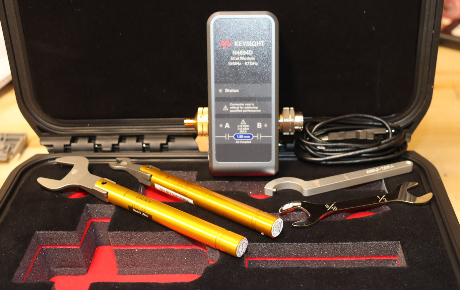 Keysight N4694D Electronic Calibration Module 10MHz-67GHz, opt M0F, GOOD 2 Avail