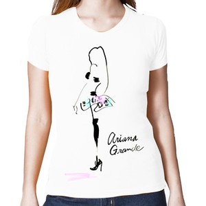 Tshirtkleid Mit Motiv Beigeariana Grande Ladies H Tshirtkleid Mit Motiv Beigeariana Grande Ladies H