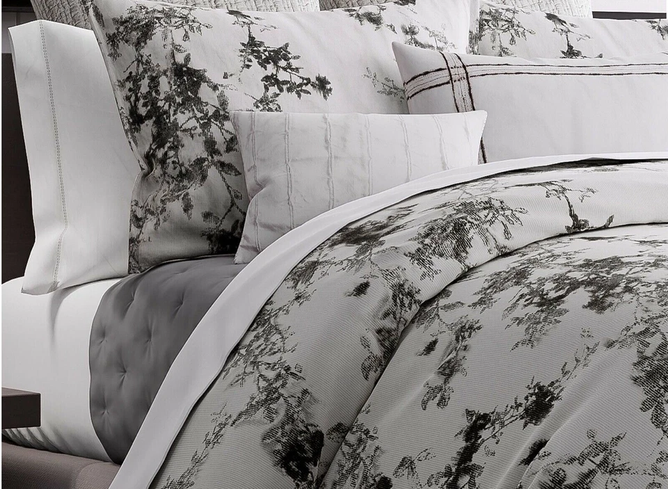 NEW Vera Wang $448 Charcoal Vines Beige Floral Duvet Cover size QUEEN 88" x 92" - Image 3 of 4