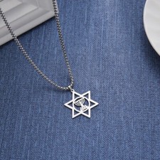 Halskette mit Davidstern Menora Anhänger Minimalist Siebenarmiger Leuchter