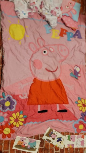 Peppa Pig Bedding Set & Wall Decals Comforter Pillow Case - Imagen 1 de 4