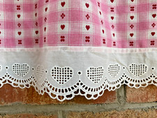 Scheibengardine mit Stickerei Spitze Landhaus  Herzen Shabby Chic Bayern