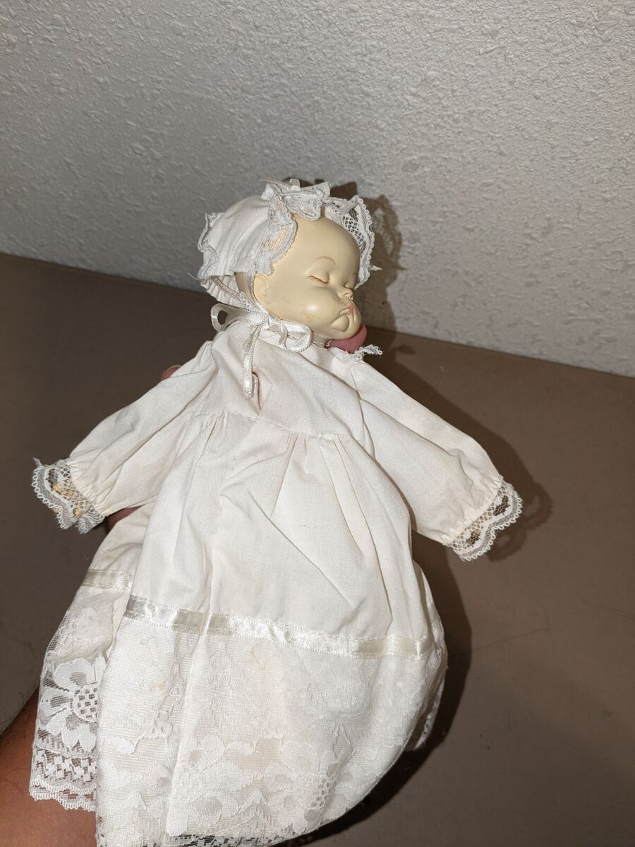 Vintage 1989 Artmark Musical Sleeping Porcelain Baby Doll Vintage 1989 Artmark Musical Sleeping Porcelain Baby Doll